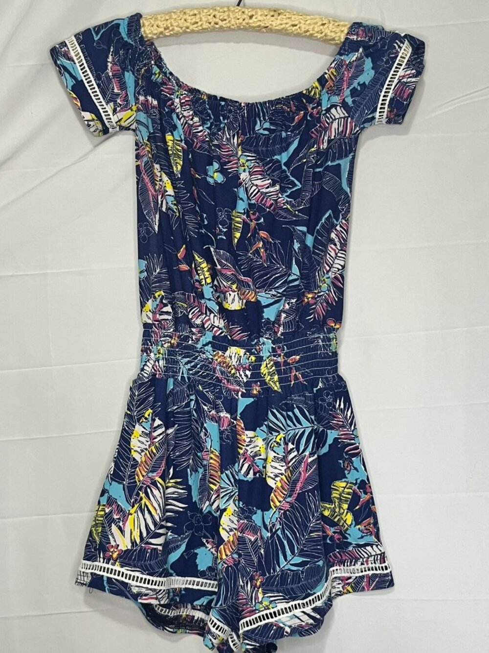 Shosho Off The Shoulder Tropical Print Romper shorts Size Small Stretch Beach